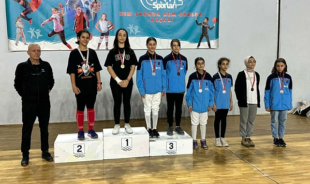 TRABZONLU EPECİLERDEN 2 ALTIN, 4 GÜMÜŞ, 8 BRONZ