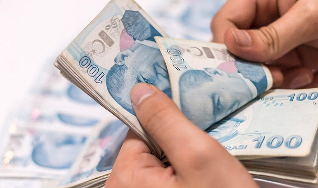 BAKAN AÇIKLADI: MAAŞLAR BUGÜN YATACAK