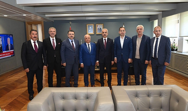 GENÇ, YENİ BAKANLARA TEBRİK ZİYARETİNDE BULUNDU