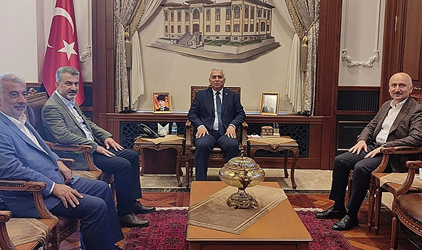 KARAİSMAİLOĞLU, VALİ YILDIRIM'I ZİYARET ETTİ