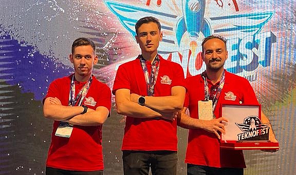 KTÜ'LÜ ÖĞRENCİLER 3'ÜNCÜ OLDU