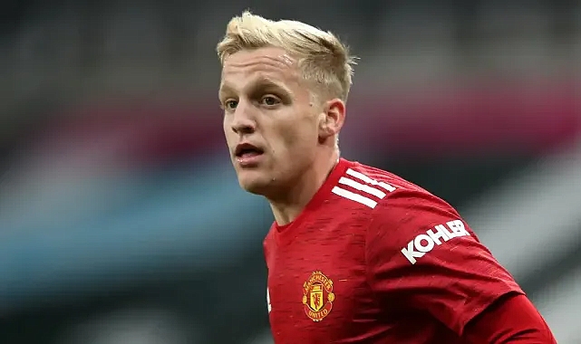 MERKEZE BİR ADAY DA VAN DE BEEK!
