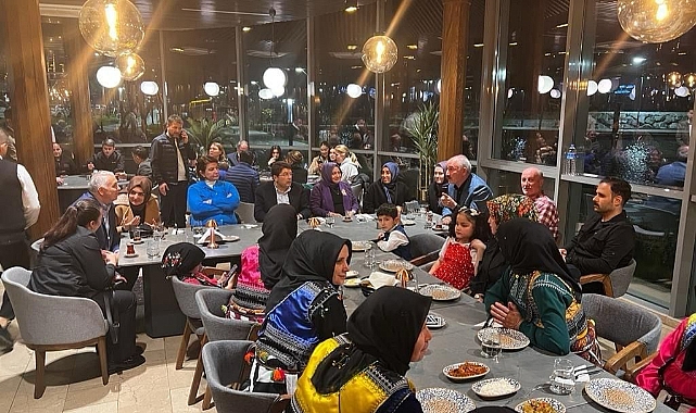 ŞALPAZARILI KADINLARDAN MİLLETVEKİLİ GELİNLERİNE SÜRPRİZ