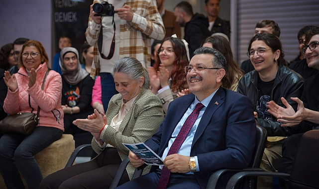 BAŞKAN GENÇ 3. TİYATRO FESTİVALİ'NİN AÇILIŞINA KATILDI
