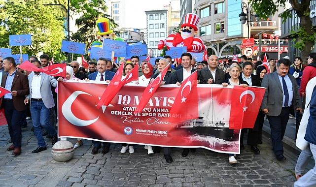TRABZON’DA 19 MAYIS COŞKUYLA KUTLANDI