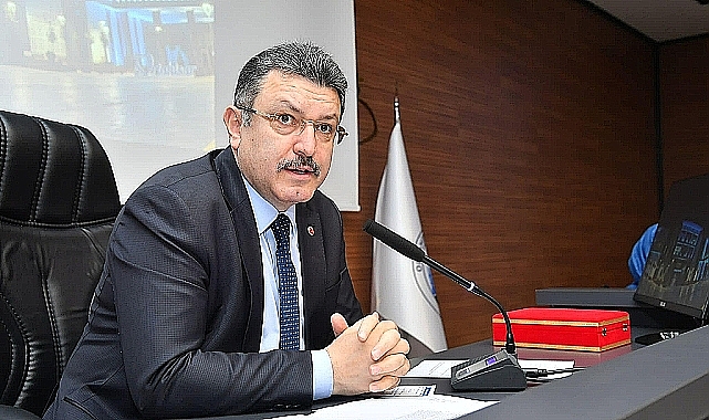 AHMET METİN GENÇ MURAT ZORLUOĞLU'NU TEBRİK ETTİ