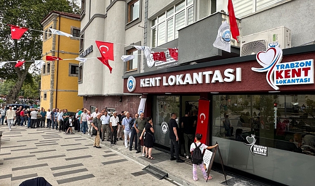 20 BİN VATANDAŞ YEMEK YEDİ