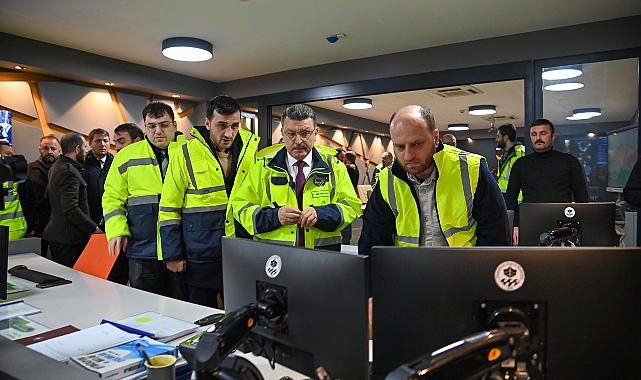 BÜYÜKŞEHİR'DEN KAR SEFEBERLİĞİ... MAHALLE YOLLARI İÇİN DÜĞMEYE BASILDI