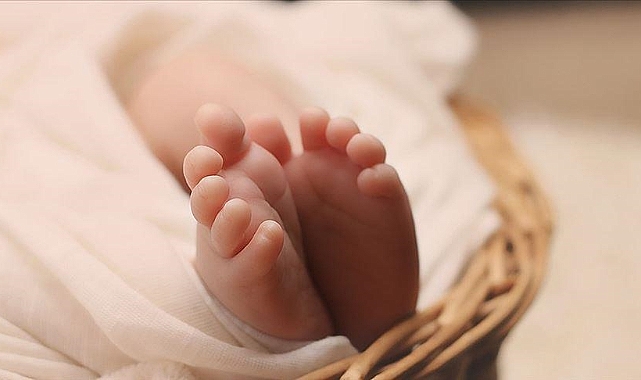 ANNELERE MÜJDE... DOĞUM İZNİ UZATILACAK