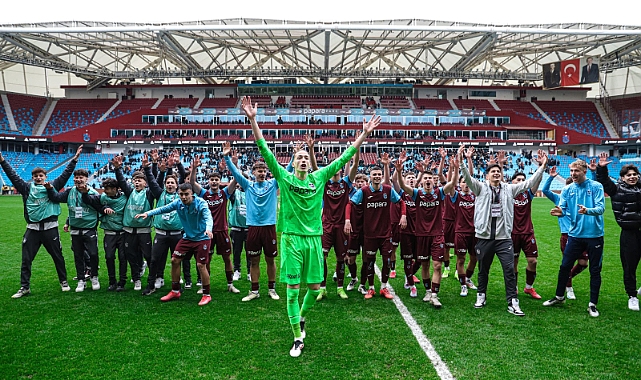 TRABZONSPOR ÇEYREK FİNALDE... FIRTINA'NIN GENÇLERİ TARİH YAZDI