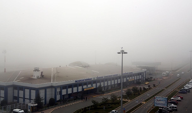 TRABZON'DA HAVA ULAŞIMINA SİS ENGELİ