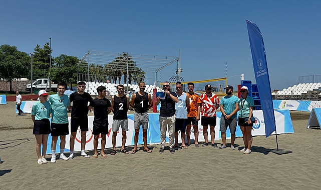 TRABZON'DA PLAJ VOLEYBOLU HEYECANI BAŞLADI