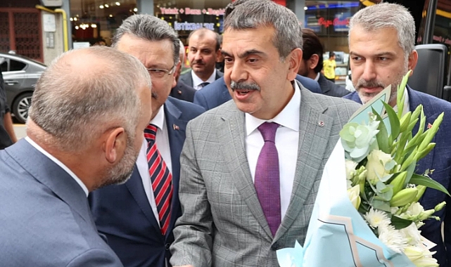 BAKAN TEKİN'DEN ARSİN'E OKUL MÜJDESİ