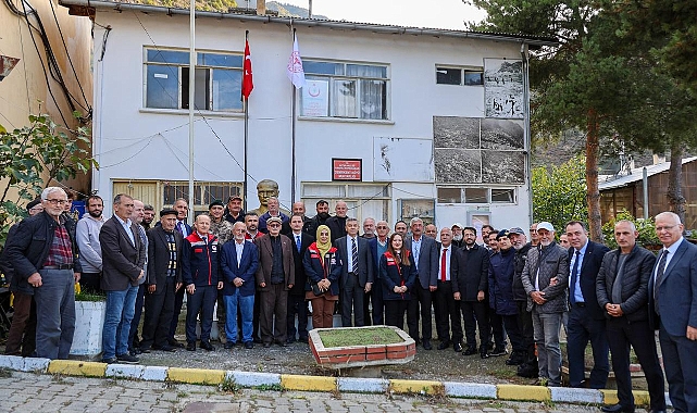 VALİ ERGÜN KÖYLÜLERİ DİNLEDİ