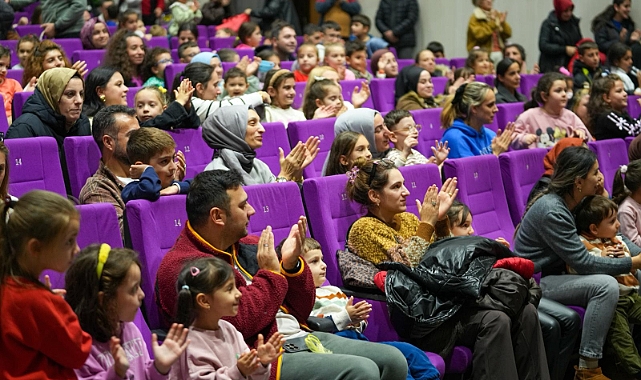 BÜYÜKŞEHİR'İN KÜLTÜR-SANAT ETKİNLİKLERİNE BÜYÜK İLGİ