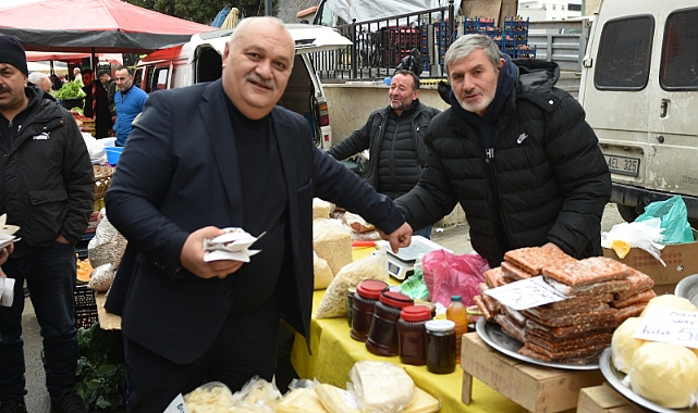 EMİRZEOĞLU: PAZARCI ESNAFIMIZ İÇİN GEREKENİ YAPACAĞIZ