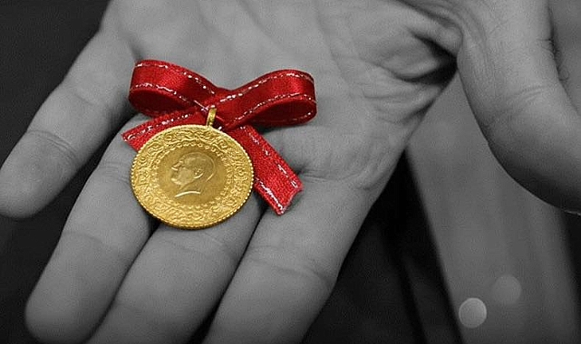 GRAM GRAM ERİYEN GELENEK: TAKI TAKMAK!