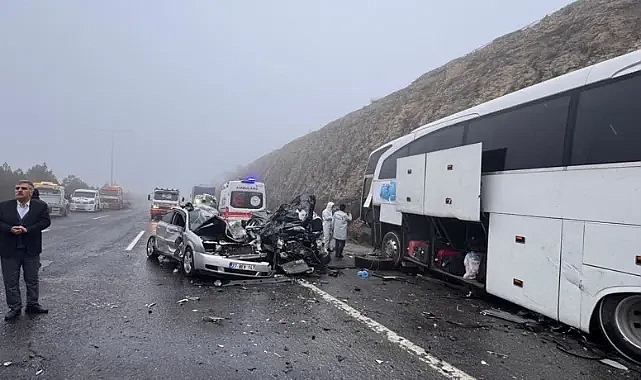 TAG OTOYOLUNDA FECİ KAZA: ÖLÜ VE YARALILAR VAR