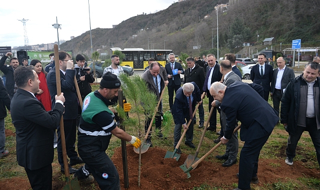 FİDANLAR MARATON ANISINA TOPRAKLA BULUŞTU