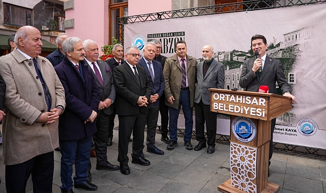 ‘DOĞUDAN DOĞAN ŞEHİR: TRABZON’ İSİMLİ ESER, KİTAPSEVERLERLE BULUŞTU