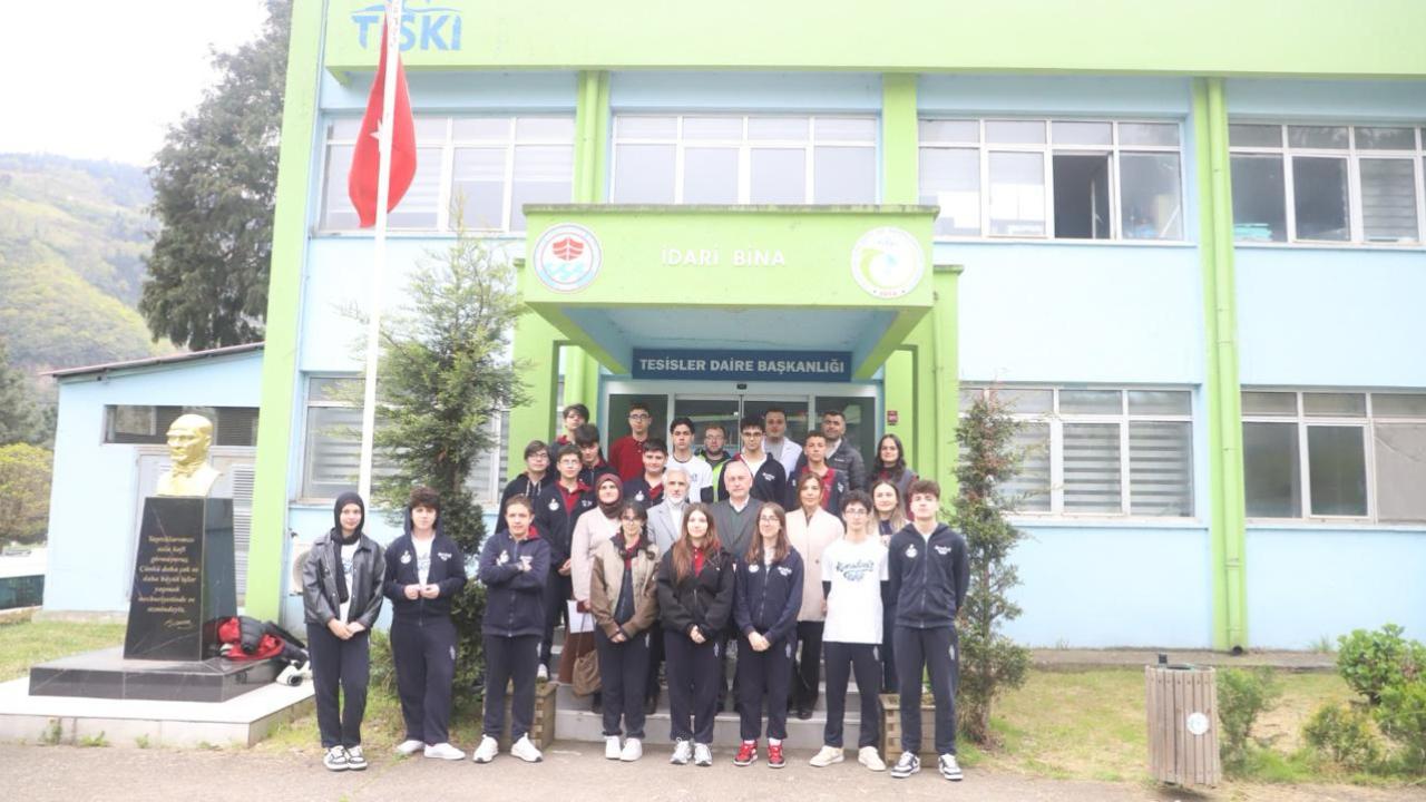 BÜYÜKŞEHİR'DEN ÖĞRENCİLERE YERİNDE ŞU ARITMA EĞİTİMİ