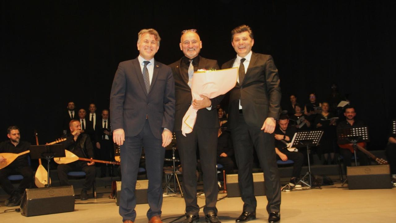 AKADEMİSYENLERDEN EGE TÜRKÜLERİ