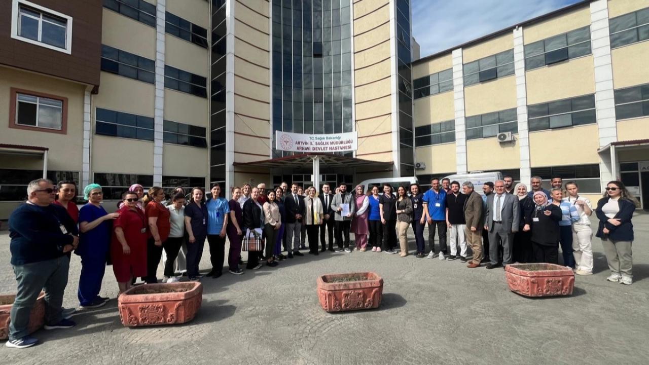 ARTVİN'DE 'ANNE DOSTU HASTANE SAYISI' 3'E ULAŞTI