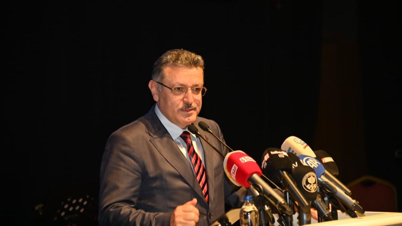 BAŞKAN GENÇ: “AKÇAABAT’A 500 MİLYON LİRALIK YAŞAM ALANI KAZANDIRIYORUZ”