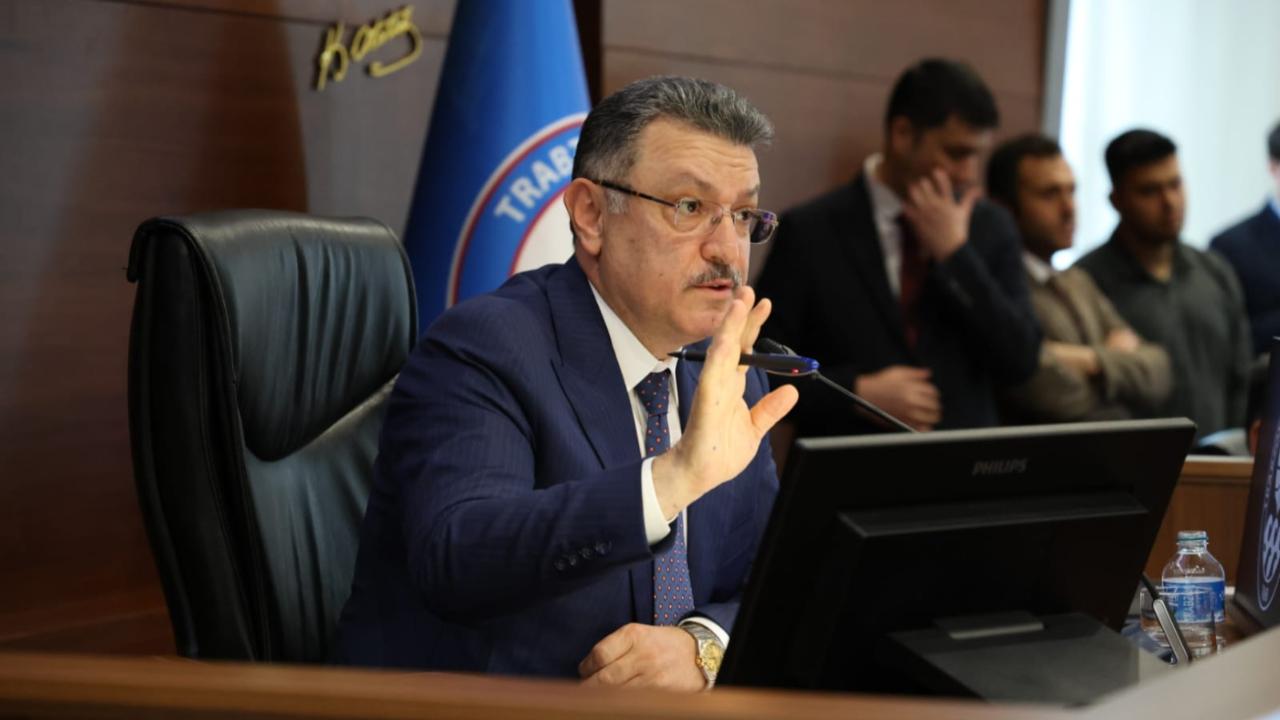 GENÇ'TEN İBB'YE TRABZONSPOR DAVASINI GERİ ÇEKME ÇAĞRISI