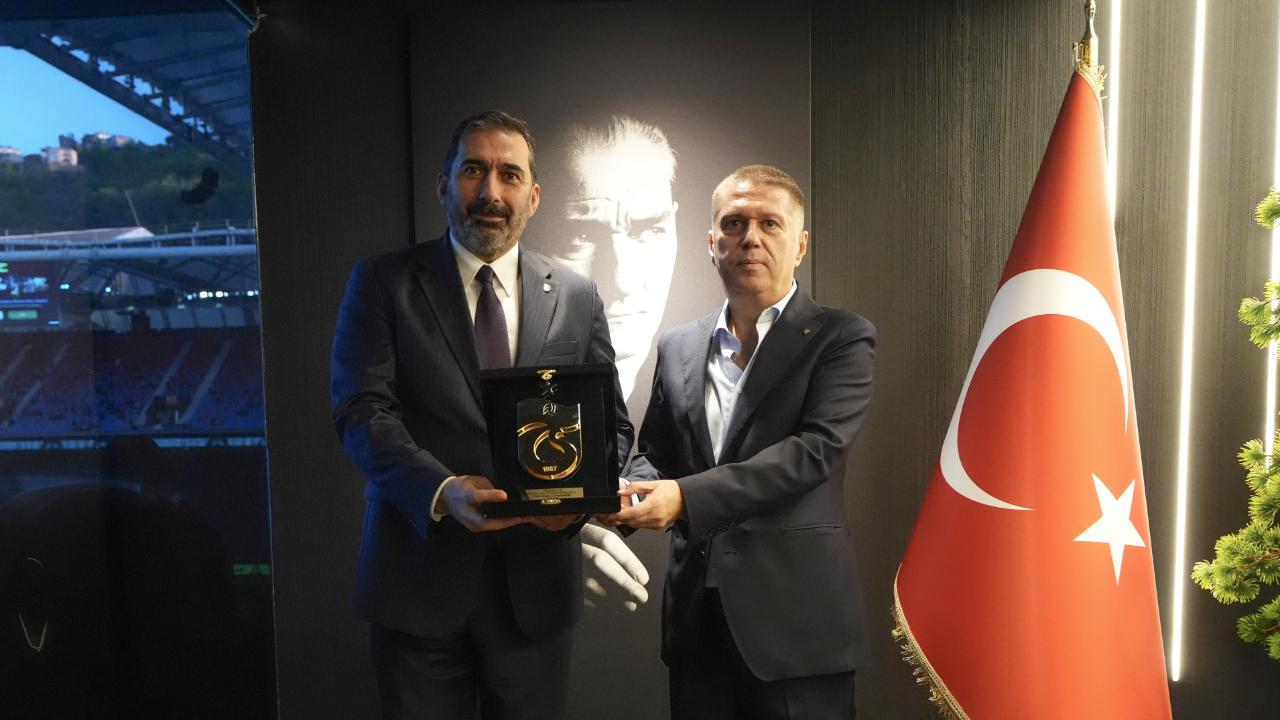 MAÇ ÖNCESİ DOSTLUK YEMEĞİ