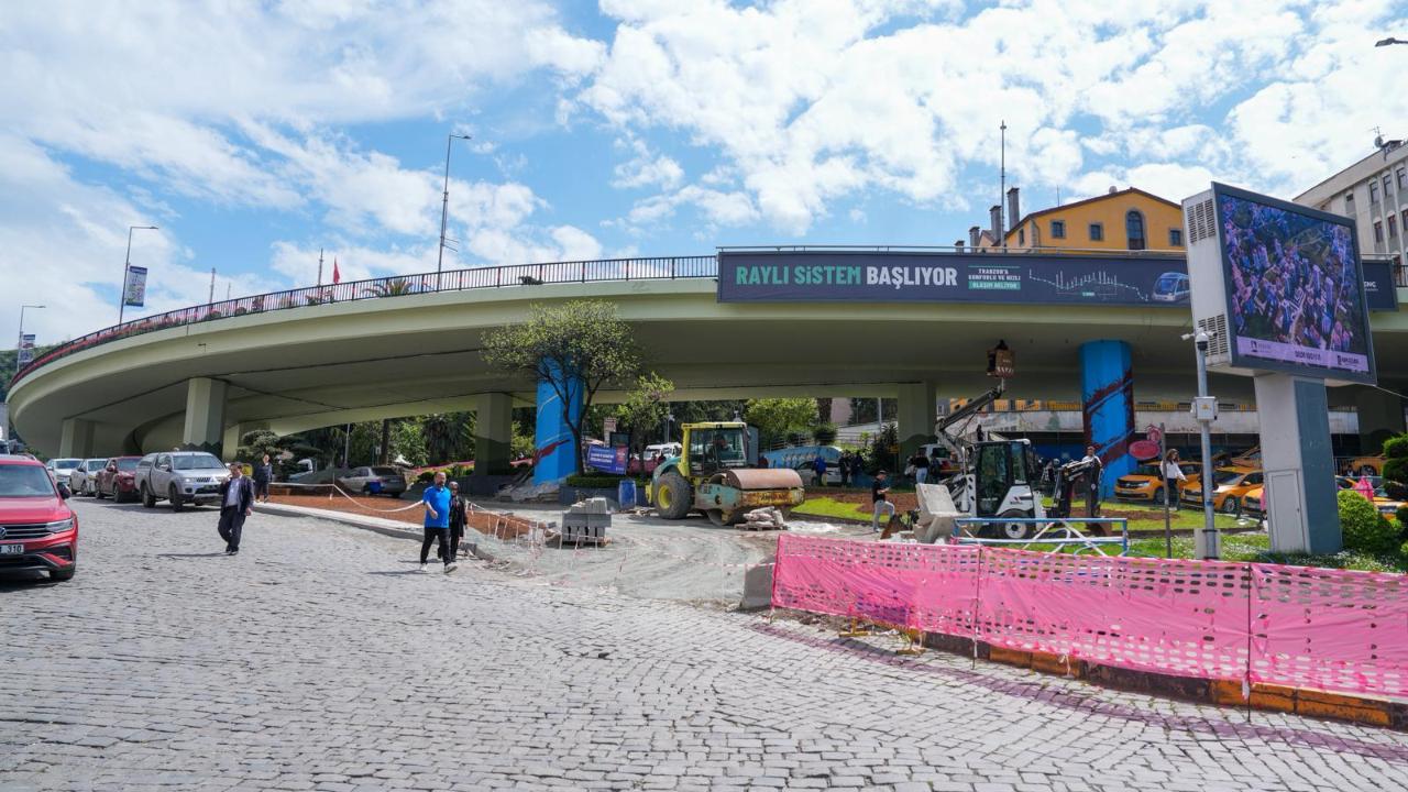 MEYDAN VİYADÜK ALTI MODERN YAŞAM ALANINA DÖNÜŞÜYOR