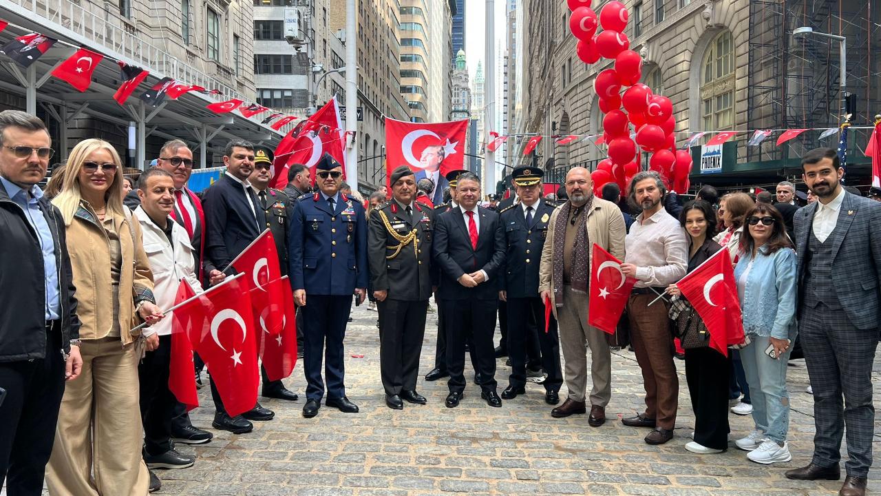 NEW YORK'TA TÜRK GÜNÜ HEYECANI: BÜYÜK GURUR