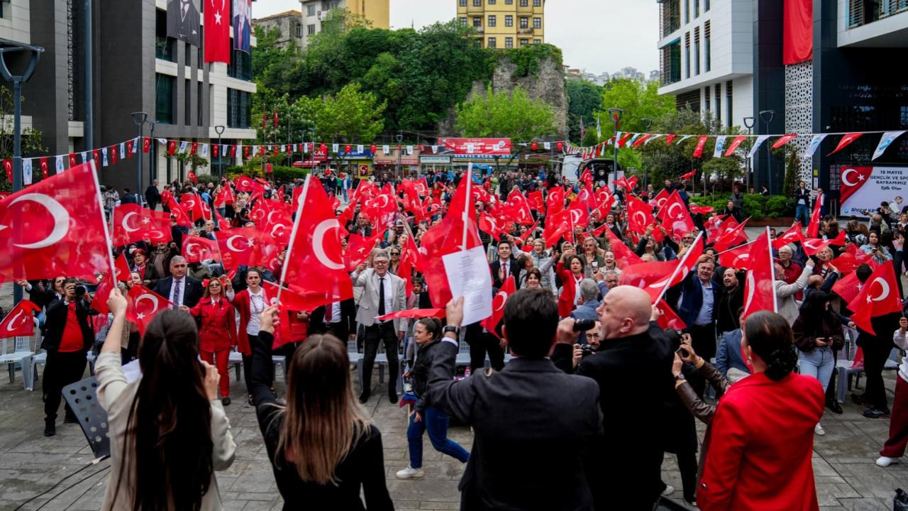ORTAHİSAR’DA 19 MAYIS, BÜYÜK BİR COŞKUYLA KUTLANDI