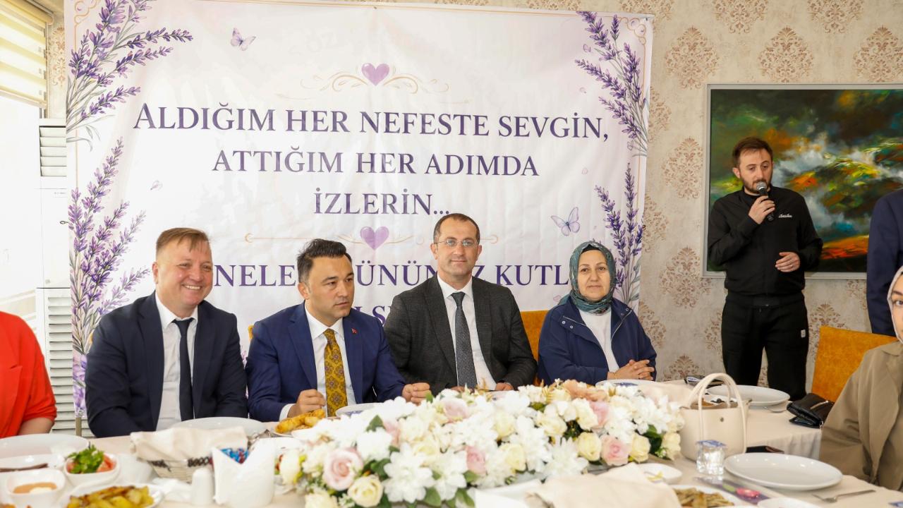 ÖZEL ÇOCUKLARIN ANNELERİ İÇİN ANLAMLI PROGRAM