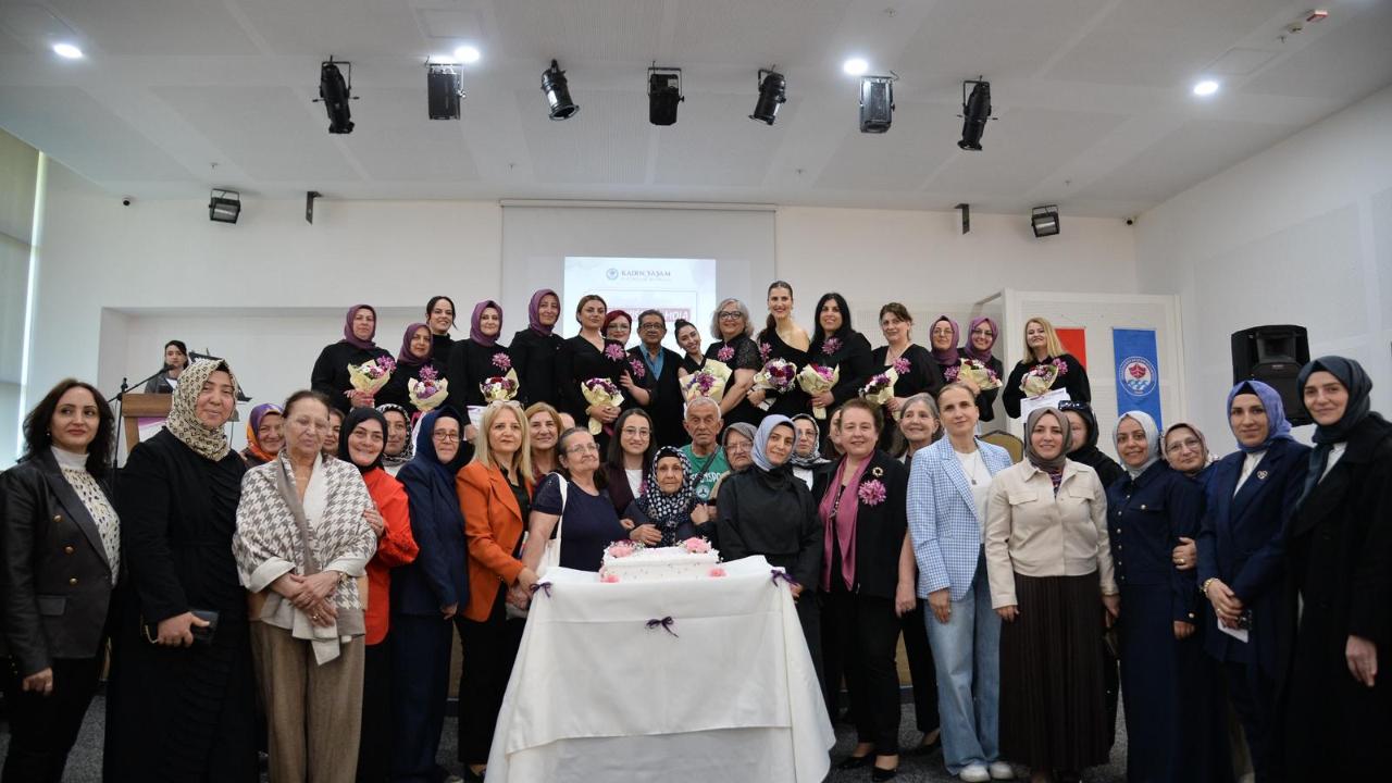 ÖZEL ÇOCUKLARIN ANNELERİNDEN ANLAMLI KONSER