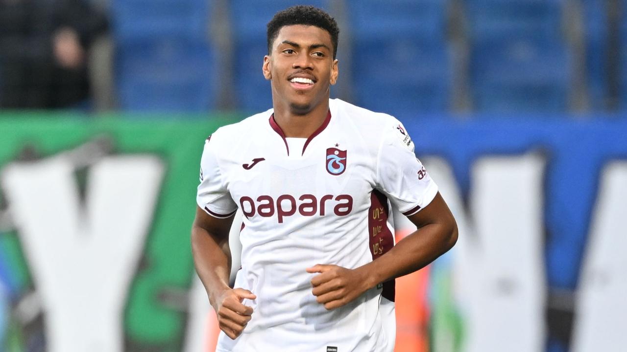 TRABZONSPOR'DA YILDIZ FUTBOLCUYLA YOLLAR AYRILIYOR