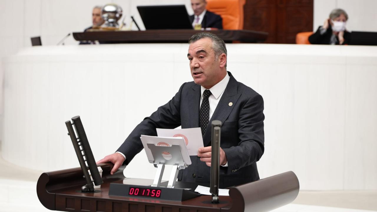 YAVUZ AYDIN: TRABZON KAMUOYU NET AÇIKLAMA BEKLİYOR