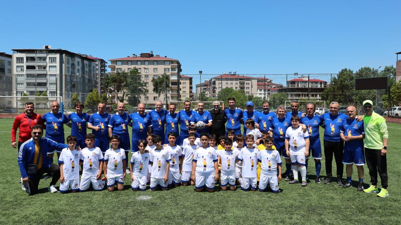 ARTVİN'DE FUTBOL ŞENLİĞİ