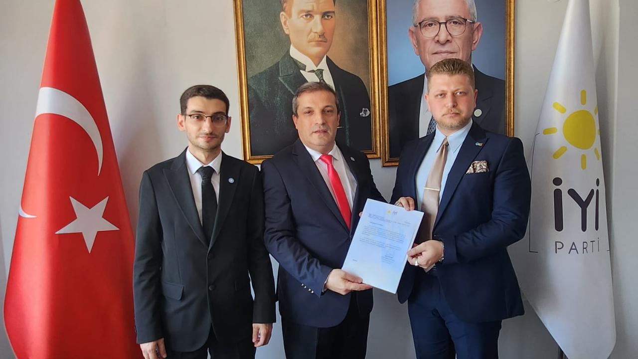 İYİ PARTİ YOMRA'DA BAYRAK DEĞİŞİMİ
