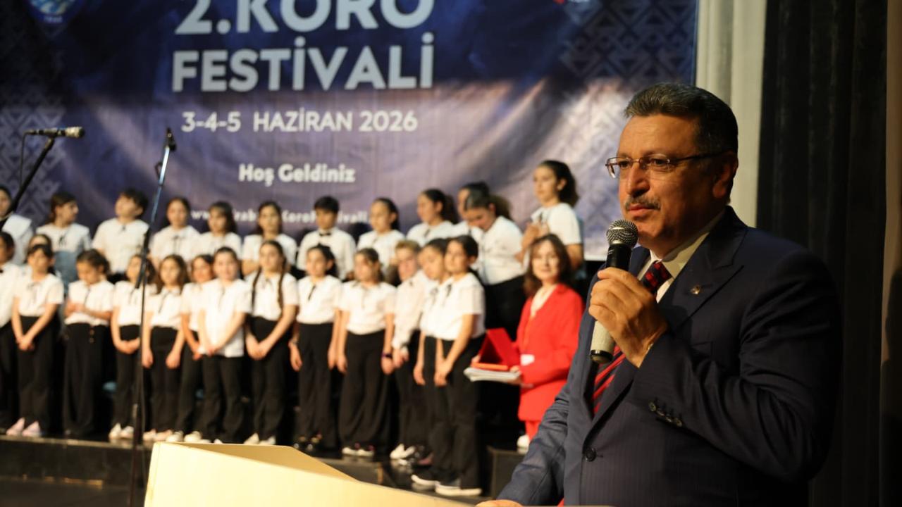 KORO FESTİVALİ’NDE MUHTEŞEM FİNAL