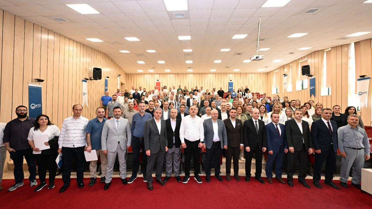 KTÜ MEMUR AKADEMİSİ ÖDÜL TÖRENİ GERÇEKLEŞTİRİLDİ