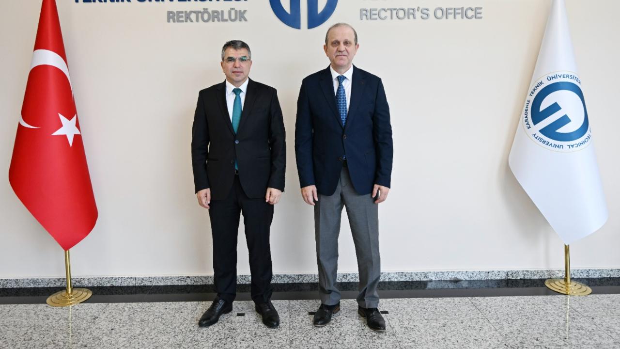 ORMAN BÖLGE MÜDÜRÜNDEN REKTÖR ÇUVALCI'YA ZİYARET
