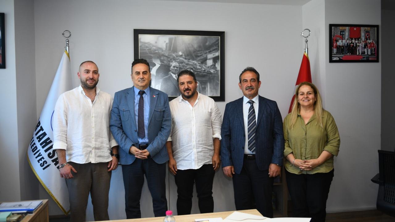 ORTAHİSAR BELEDİYESİ'NDEN PATİLİ DOSTLARA MAMA DESTEĞİ