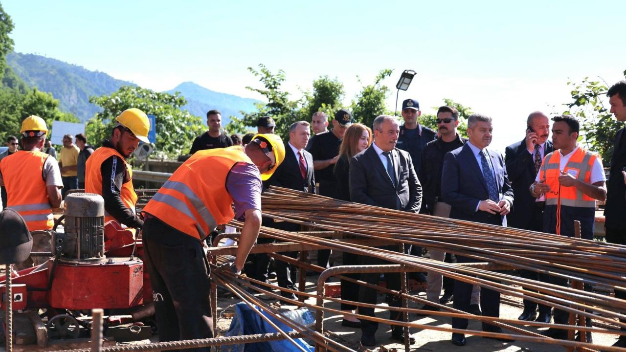 VALİ ERGÜN'DEN ARHAVİ'DE YOĞUN MESAİ