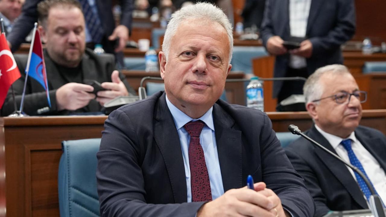 ZORLU: “BÜYÜKŞEHİR BELEDİYESİ AŞIRI BORÇLANIYOR, BUNA ‘DUR’ DENİLMELİ”