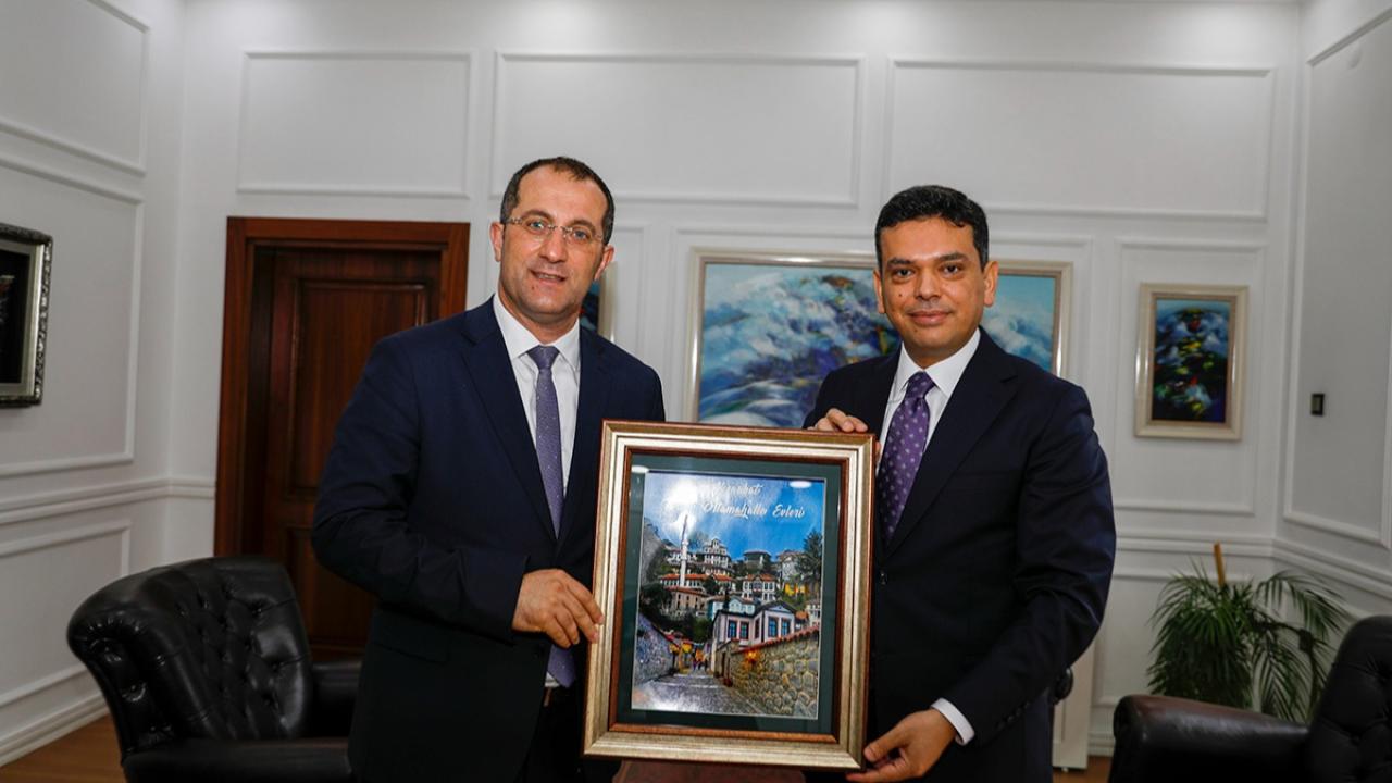 BAŞKAN EKİM'DEN KAYMAKAM ŞAHİN'E HAYIRLI OLSUN ZİYARETİ