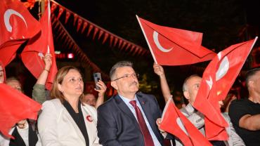 BAŞKAN GENÇ: 15 TEMMUZ KUTLU BİR DİRİLİŞİN ADIDIR