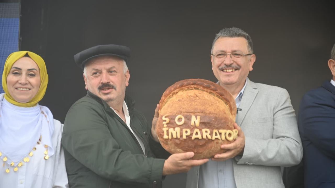 BAŞKAN GENÇ: KARADAĞ İÇİN VERDİĞİMİZ SÖZLERİ YERİNE GETİRDİK