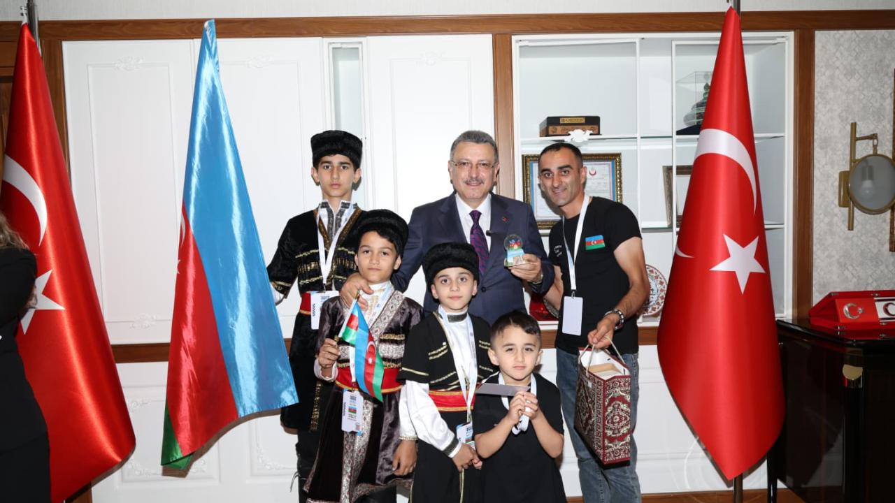 BAŞKAN GENÇ: TRABZON'DAN DÜNYAYA BARIŞ MESAJI VERECEĞİZ