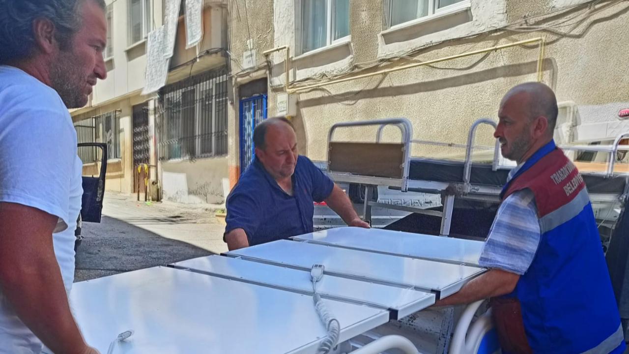 BÜYÜKŞEHİR'DEN İHTİYAÇ SAHİPLERİNE HASTA YATAĞI DESTEĞİ